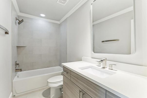 Bathroom, Interior, Recessed Lighting