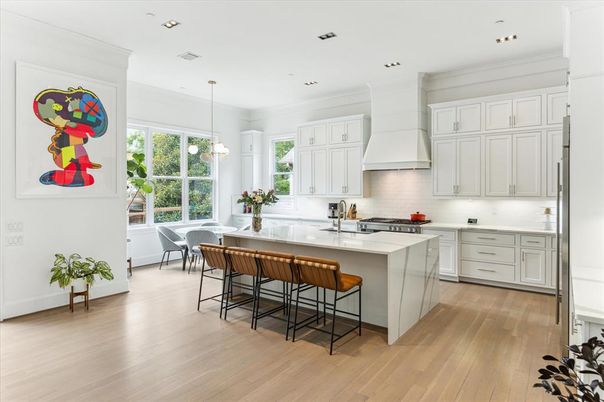 Dining room, Interior, Kitchen, Pendant Lights, Recessed Lighting, Wood Texture Flooring