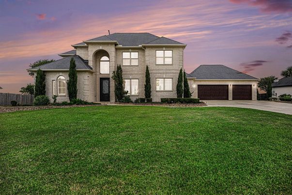 Attached, Backyard, Exterior, Facade, French Provincial