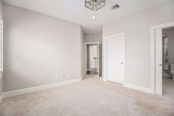 Bathroom, Empty room, Interior, Recessed Lighting