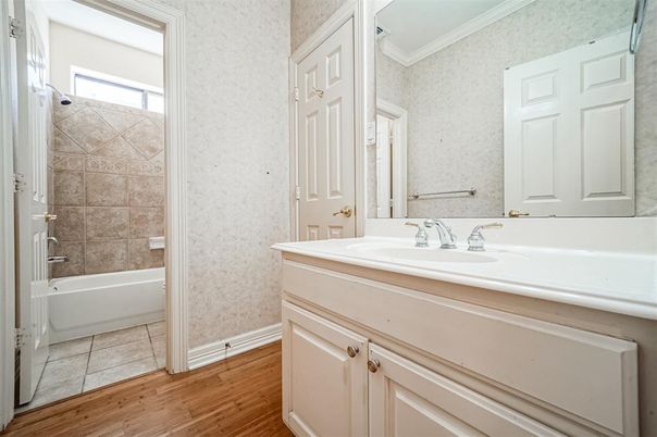 DE Listing image placeholder