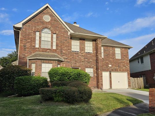 Attached, Exterior, Facade, Brick Facade, Brick Traditional
