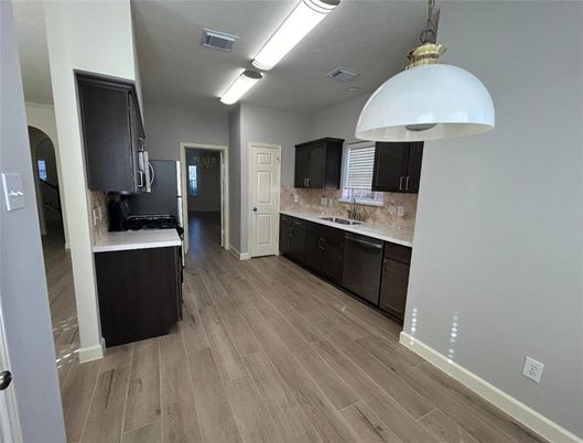 Interior, Kitchen, Pendant Lights, Wood Texture Flooring