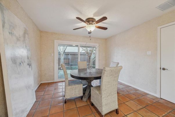 Dining room, Interior