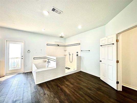 Bathroom, Interior, Recessed Lighting, Wood Texture Flooring