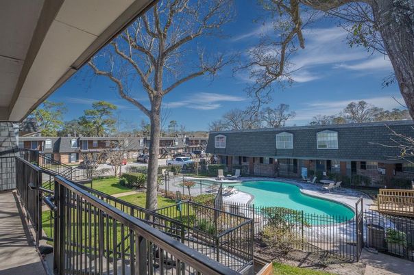 Exterior, Pool, Water