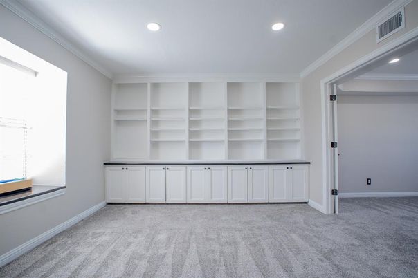 Empty room, Interior, Recessed Lighting