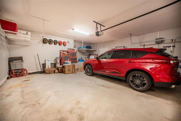 Garage, Interior