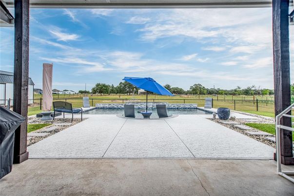 Backyard, Exterior