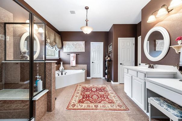 Bathroom, Dual Sink Vanities, Interior, Pendant Lights