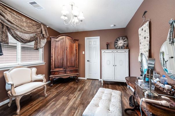 Chandelier, Interior, Wood Texture Flooring