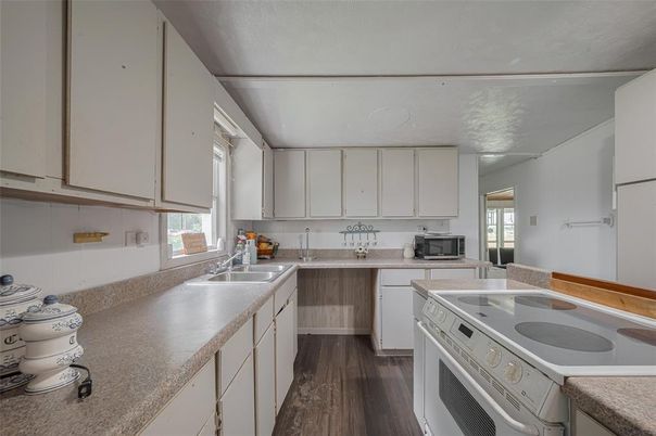 Interior, Kitchen, Wood Texture Flooring