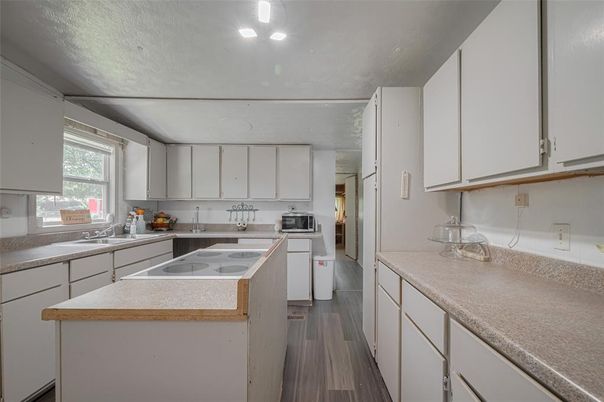 Interior, Kitchen, Recessed Lighting, Wood Texture Flooring
