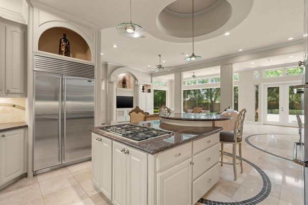 Dining room, Interior, Kitchen, Pendant Lights, Recessed Lighting, Stainless Steel Appliances