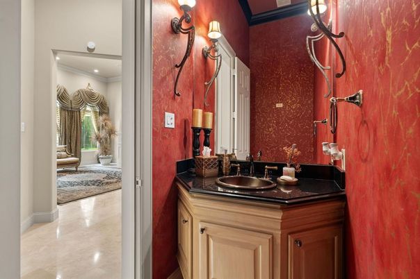 Bathroom, Interior, Recessed Lighting