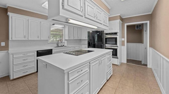 Interior, Kitchen, Stainless Steel Appliances