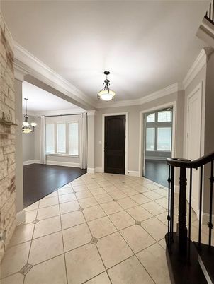 Chandelier, Empty room, Interior, Pendant Lights