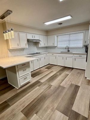 Interior, Kitchen, Pendant Lights, Wood Texture Flooring