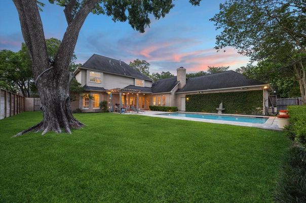Backyard, Exterior, Pool