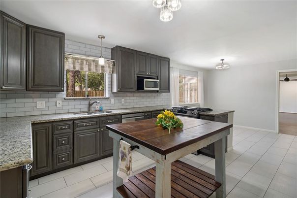 Interior, Kitchen, Pendant Lights