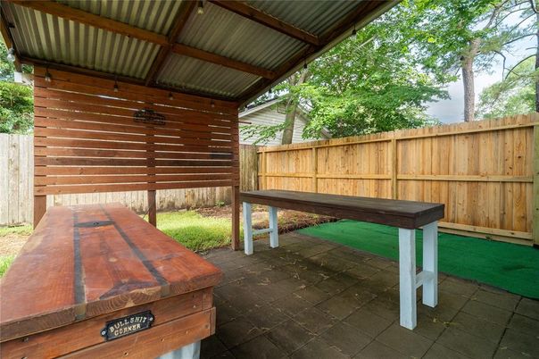 Backyard, Exterior