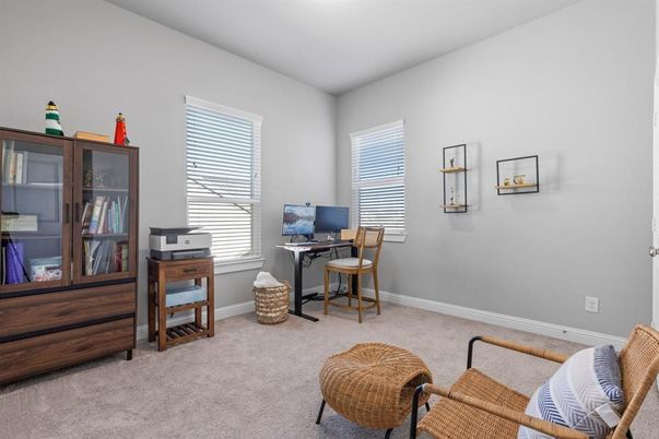 Home Office, Interior