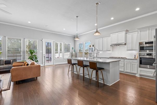 Interior, Kitchen, Living room, Pendant Lights, Recessed Lighting, Stainless Steel Appliances, Wood Texture Flooring