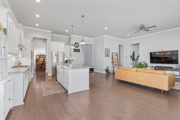 Interior, Kitchen, Living room, Pendant Lights, Recessed Lighting, Wood Texture Flooring