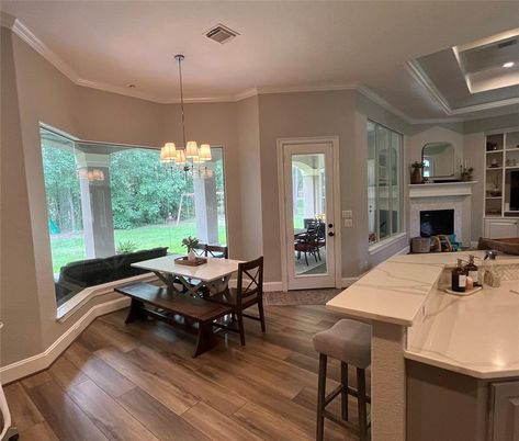 Chandelier, Dining room, Fireplace, Interior, Pendant Lights, Wood Texture Flooring