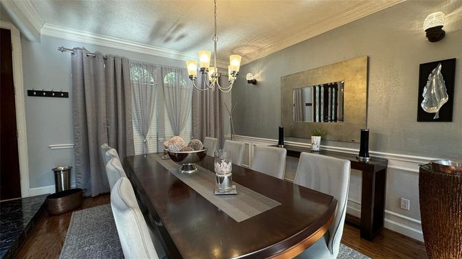 Chandelier, Dining room, Interior, Wood Texture Flooring
