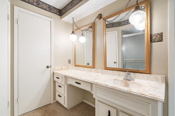 Bathroom, Interior, Pendant Lights