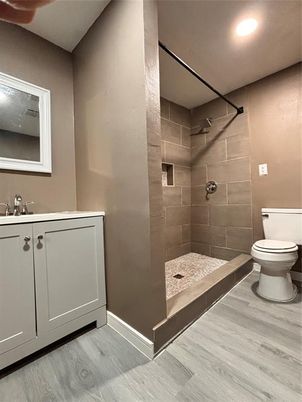 Bathroom, Interior, Recessed Lighting, Wood Texture Flooring