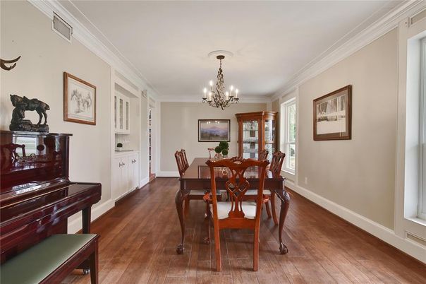 Chandelier, Dining room, Interior, Piano, Wood Texture Flooring