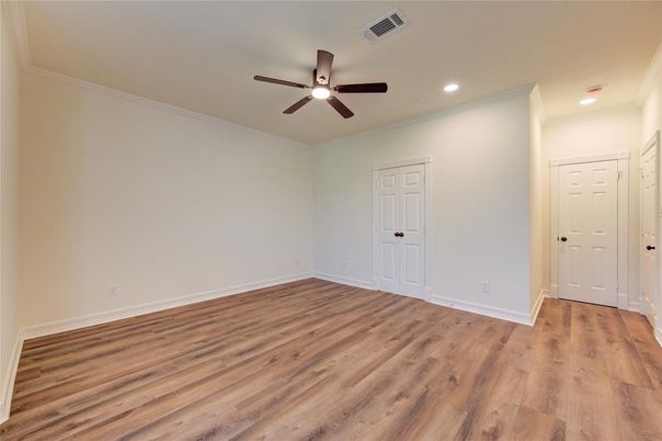 Empty room, Interior, Recessed Lighting, Wood Texture Flooring