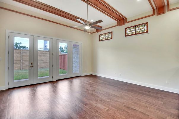 Empty room, Interior, Recessed Lighting, Wood Texture Flooring