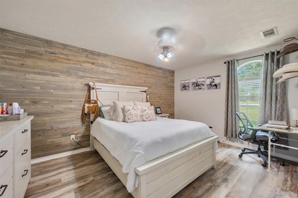 Bedroom, Home Office, Interior, Wood Texture Flooring, Wooden Walls