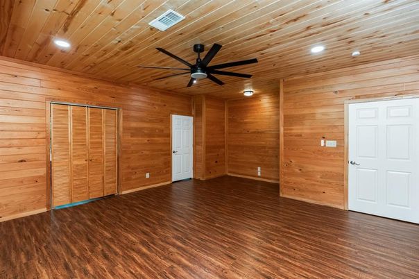 Empty room, Interior, Recessed Lighting, Wooden Ceilings, Wood Texture Flooring, Wooden Walls