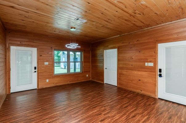 Empty room, Interior, Pendant Lights, Wooden Ceilings, Wood Texture Flooring, Wooden Walls