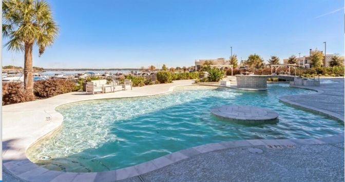 Exterior, Pool, Water