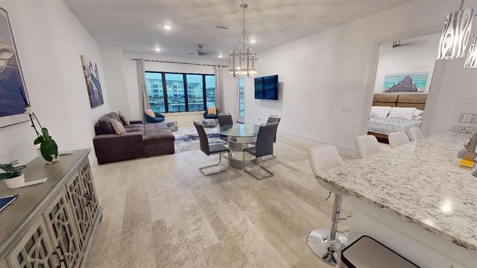 Chandelier, Dining room, Interior, Living room, Pendant Lights, Recessed Lighting