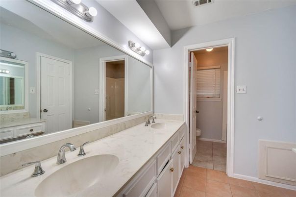 Bathroom, Dual Sink Vanities, Interior