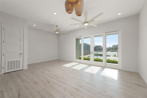 Empty room, Interior, Recessed Lighting, Water, Wood Texture Flooring