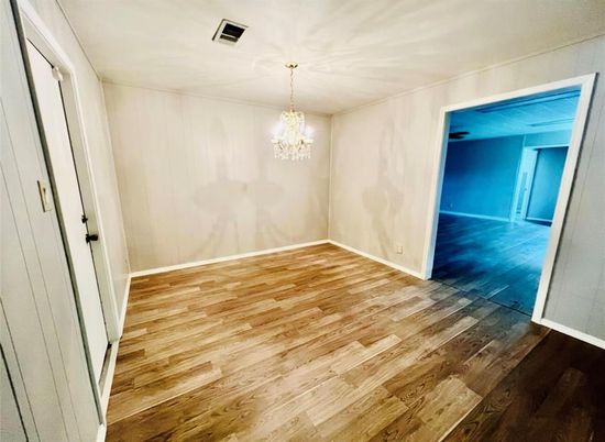 Chandelier, Empty room, Interior, Wood Texture Flooring