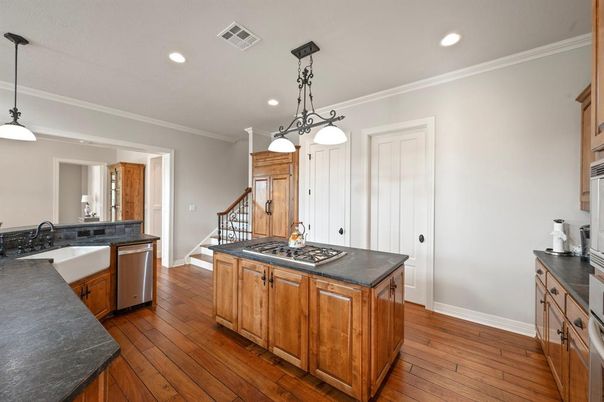 Interior, Kitchen, Pendant Lights, Recessed Lighting, Wood Texture Flooring