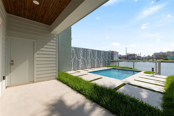 Water, Exterior, Pool, Other