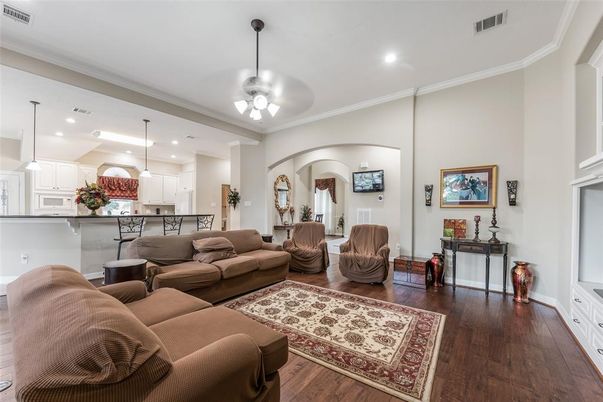 Interior, Kitchen, Living room, Pendant Lights, Recessed Lighting, Wood Texture Flooring