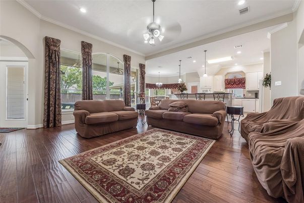 Interior, Kitchen, Living room, Pendant Lights, Recessed Lighting, Wood Texture Flooring