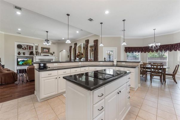 Dining room, Interior, Kitchen, Pendant Lights, Recessed Lighting, Wood Texture Flooring