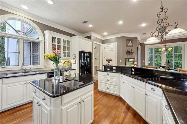 Interior, Kitchen, Pendant Lights, Recessed Lighting, Wood Texture Flooring