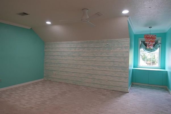 Chandelier, Empty room, Interior, Recessed Lighting